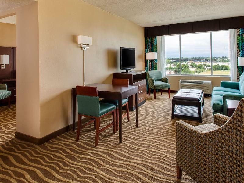 Holiday Inn Hotel & Suites Overland Park-West By Ihg Exterior foto